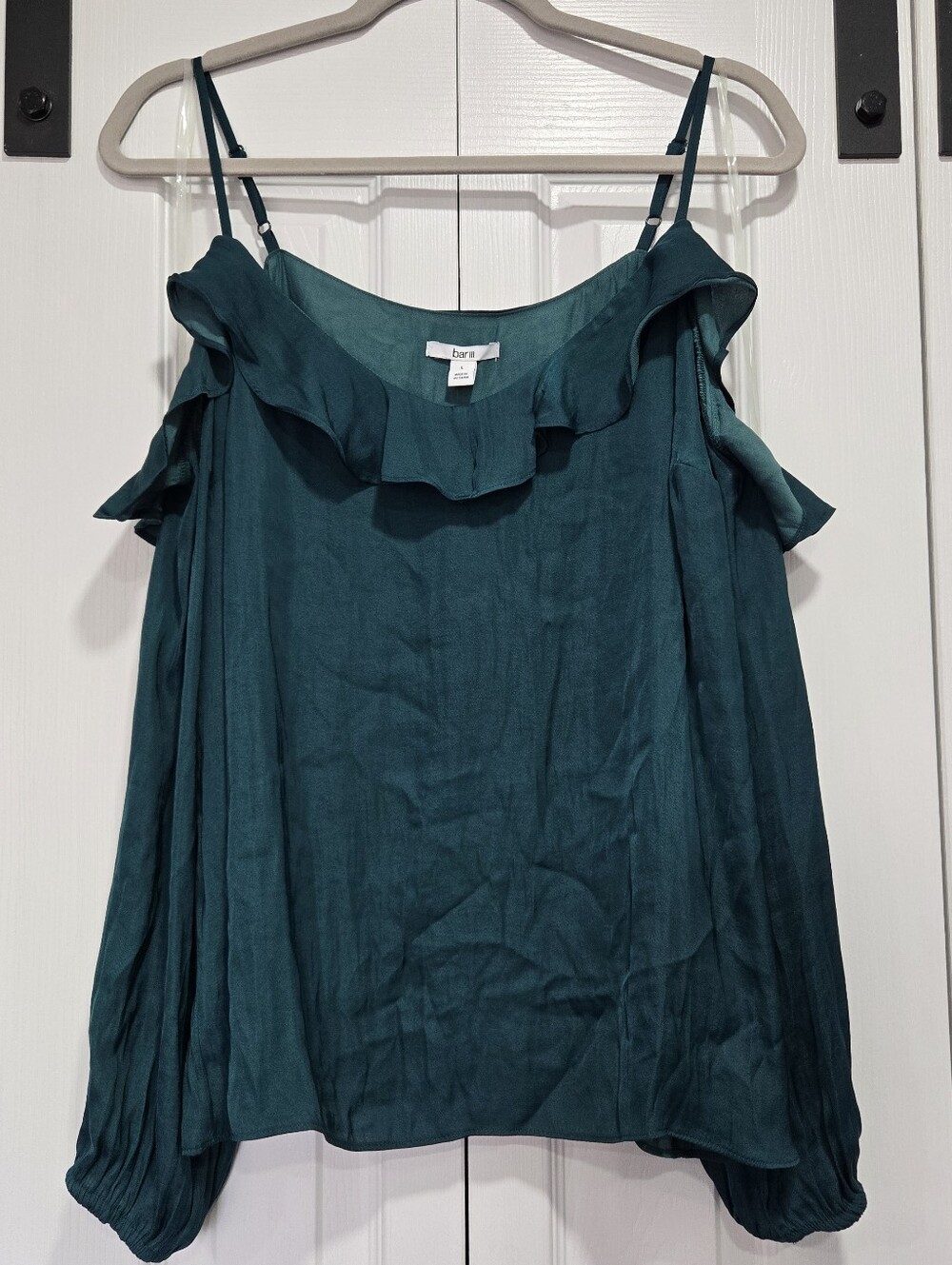 💖 BAR III Ruffled Cold-Shoulder Top - Picture 3 of 7